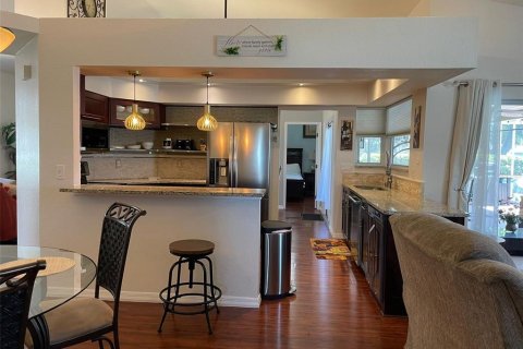 Casa en alquiler en Spring Hill, Florida, 3 dormitorios, 167.32 m2 № 1906449 - foto 25