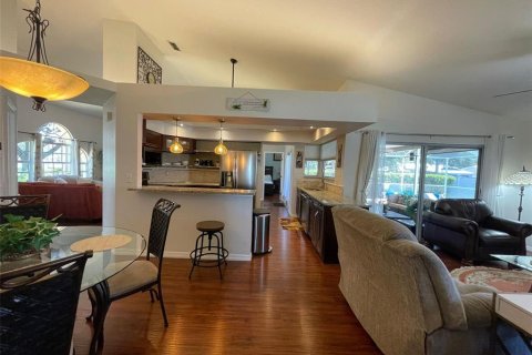 Casa en alquiler en Spring Hill, Florida, 3 dormitorios, 167.32 m2 № 1906449 - foto 24