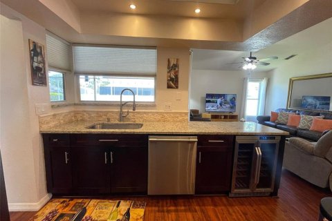 Casa en alquiler en Spring Hill, Florida, 3 dormitorios, 167.32 m2 № 1906449 - foto 16