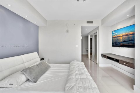 Appartement à louer à Sunny Isles Beach, Floride: 2 chambres, 139.26 m2 № 1966381 - photo 30