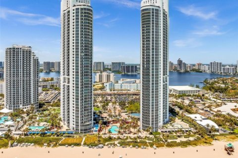 Appartement à louer à Sunny Isles Beach, Floride: 2 chambres, 139.26 m2 № 1966381 - photo 4