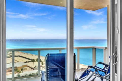 Appartement à louer à Sunny Isles Beach, Floride: 2 chambres, 139.26 m2 № 1966381 - photo 22