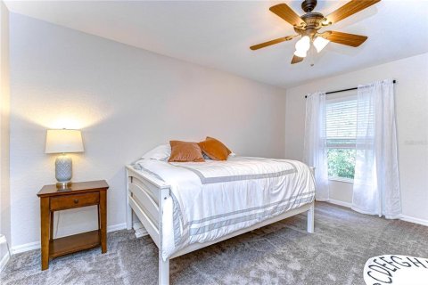 Townhouse in Brandon, Florida 3 bedrooms, 214.6 sq.m. № 2198949 - photo 22