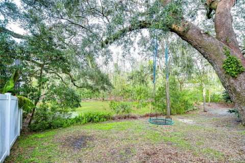 Townhouse in Brandon, Florida 3 bedrooms, 214.6 sq.m. № 2198949 - photo 27