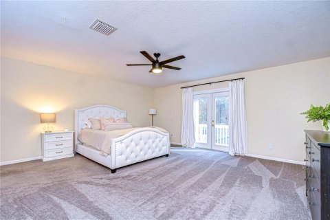 Townhouse in Brandon, Florida 3 bedrooms, 214.6 sq.m. № 2198949 - photo 16