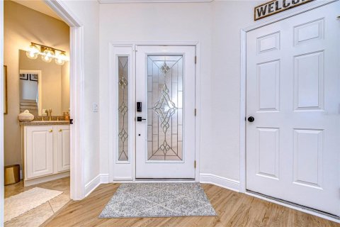 Townhouse in Brandon, Florida 3 bedrooms, 214.6 sq.m. № 2198949 - photo 4
