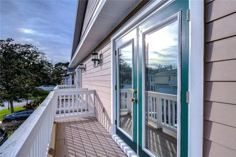 Townhouse in Brandon, Florida 3 bedrooms, 214.6 sq.m. № 2198949 - photo 18