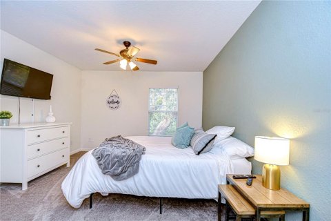 Townhouse in Brandon, Florida 3 bedrooms, 214.6 sq.m. № 2198949 - photo 23