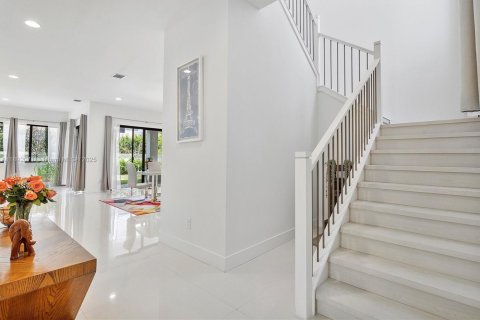 Villa ou maison à vendre à Miramar, Floride: 4 chambres, 378.39 m2 № 1945109 - photo 5