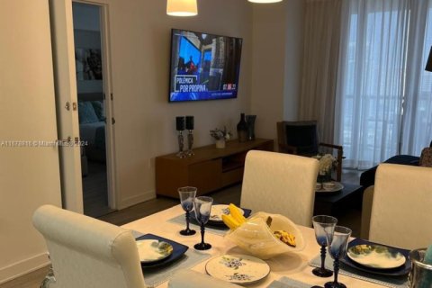 Купить кондоминиум в Халландейл-Бич, Флорида 2 спальни, 94.76м2, № 1693885 - фото 16