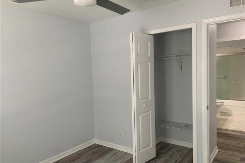 Townhouse in Valrico, Florida 3 bedrooms, 130.81 sq.m. № 2393924 - photo 29