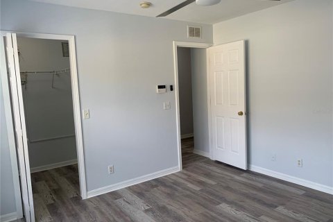 Townhouse in Valrico, Florida 3 bedrooms, 130.81 sq.m. № 2393924 - photo 22