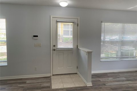 Townhouse in Valrico, Florida 3 bedrooms, 130.81 sq.m. № 2393924 - photo 7