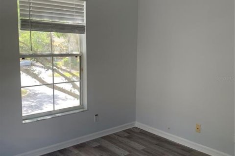 Townhouse in Valrico, Florida 3 bedrooms, 130.81 sq.m. № 2393924 - photo 27