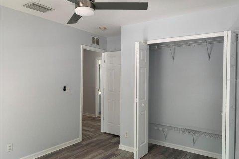 Townhouse in Valrico, Florida 3 bedrooms, 130.81 sq.m. № 2393924 - photo 26