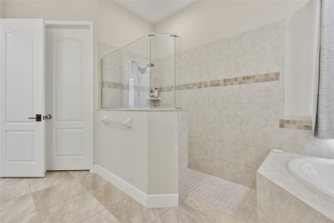 Купить виллу или дом в Уэсли-Чепел, Флорида 8 комнат, 295.43м2, № 2215416 - фото 23
