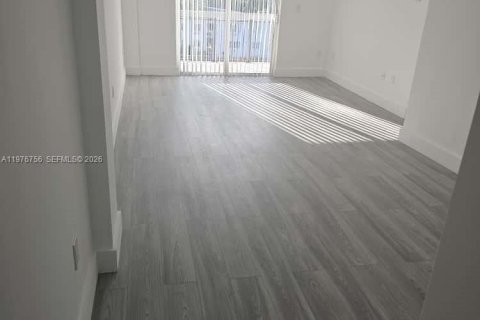 Apartment in Miami Beach, Florida 1 bedroom, 67.82 sq.m. № 2040698 - photo 6