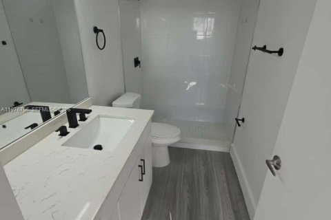 Apartment in Miami Beach, Florida 1 bedroom, 67.82 sq.m. № 2040698 - photo 14