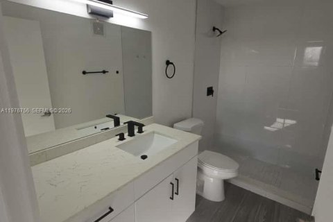 Apartment in Miami Beach, Florida 1 bedroom, 67.82 sq.m. № 2040698 - photo 13