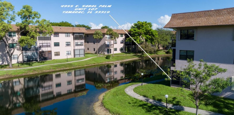 Condo in Tamarac, Florida, 2 bedrooms  № 2363005