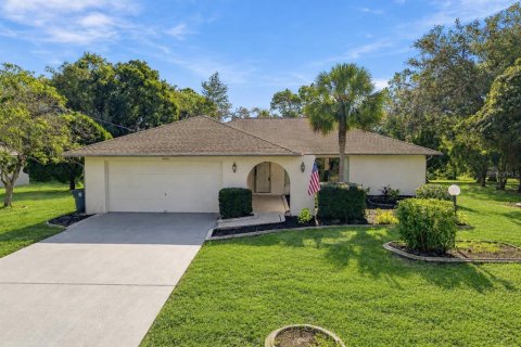 House in Spring Hill, Florida 3 bedrooms, 176.98 sq.m. № 2366566