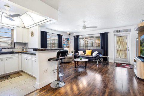 Condominio en venta en West Palm Beach, Florida, 1 dormitorio, 60.01 m2 № 1868290 - foto 4