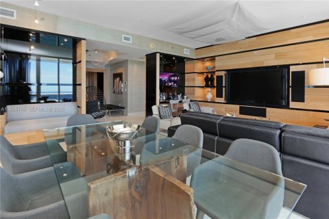 Condominio en venta en Sunny Isles Beach, Florida, 3 dormitorios, 257.15 m2 № 2076969 - foto 8