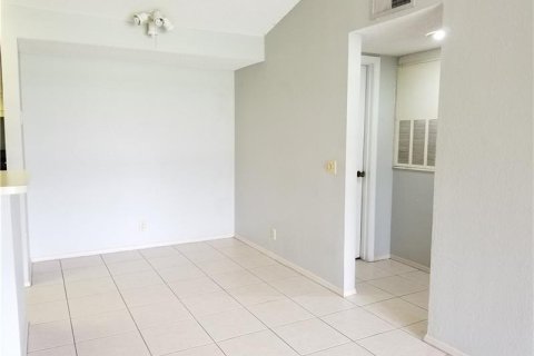 Condo in Davie, Florida, 1 bedroom № 2185702 - photo 6