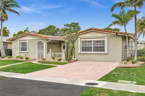 Casa en venta en Pembroke Pines, Florida, 4 dormitorios, 250.46 m2 № 2260731 - foto 6