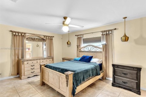 Casa en venta en Pembroke Pines, Florida, 4 dormitorios, 250.46 m2 № 2260731 - foto 28