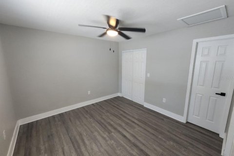 Commercial property in Bradenton, Florida 6 bedrooms, 189.15 sq.m. № 2304320 - photo 30