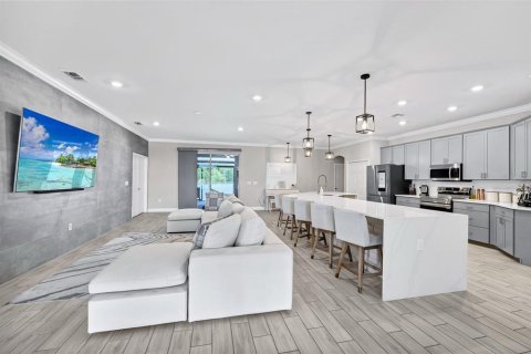 Casa en venta en Winter Haven, Florida, 5 dormitorios, 229.65 m2 № 2092830 - foto 8