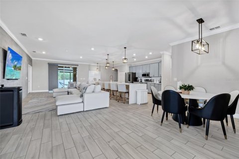 Casa en venta en Winter Haven, Florida, 5 dormitorios, 229.65 m2 № 2092830 - foto 27