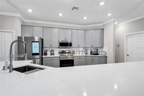 Casa en venta en Winter Haven, Florida, 5 dormitorios, 229.65 m2 № 2092830 - foto 7
