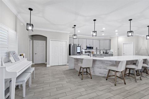Casa en venta en Winter Haven, Florida, 5 dormitorios, 229.65 m2 № 2092830 - foto 5