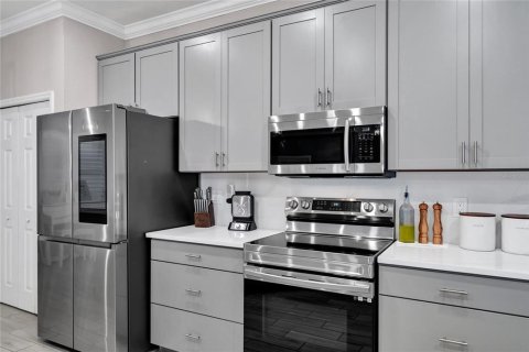 Casa en venta en Winter Haven, Florida, 5 dormitorios, 229.65 m2 № 2092830 - foto 3