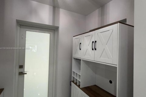 House in Key Largo, Florida 2 bedrooms № 1966158 - photo 15