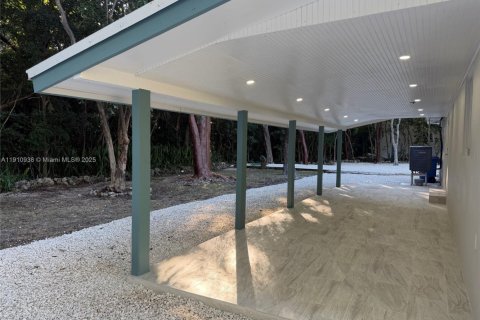 House in Key Largo, Florida 2 bedrooms № 1966158 - photo 18