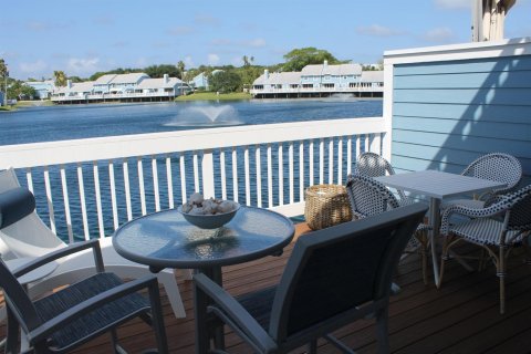 Townhouse in Jupiter, Florida 2 bedrooms, 132.94 sq.m. № 2077383 - photo 12