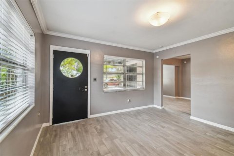 Villa ou maison à louer à Tampa, Floride: 4 chambres, 130.06 m2 № 2109464 - photo 17