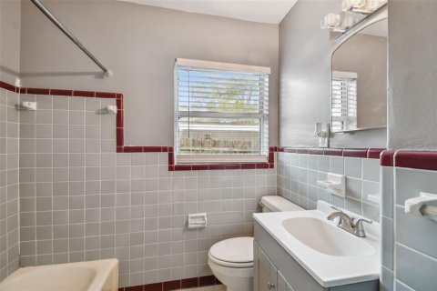 Villa ou maison à louer à Tampa, Floride: 4 chambres, 130.06 m2 № 2109464 - photo 24