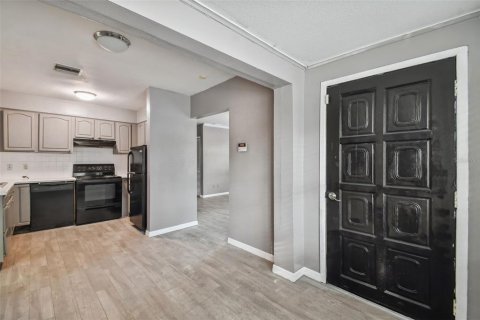 Villa ou maison à louer à Tampa, Floride: 4 chambres, 130.06 m2 № 2109464 - photo 3