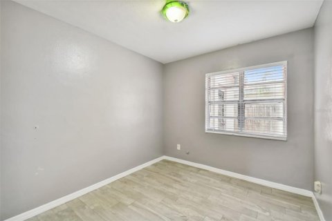 Villa ou maison à louer à Tampa, Floride: 4 chambres, 130.06 m2 № 2109464 - photo 27