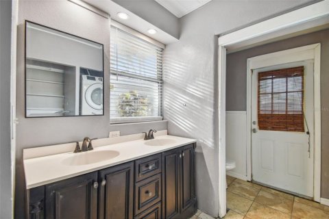 Villa ou maison à louer à Tampa, Floride: 4 chambres, 130.06 m2 № 2109464 - photo 12