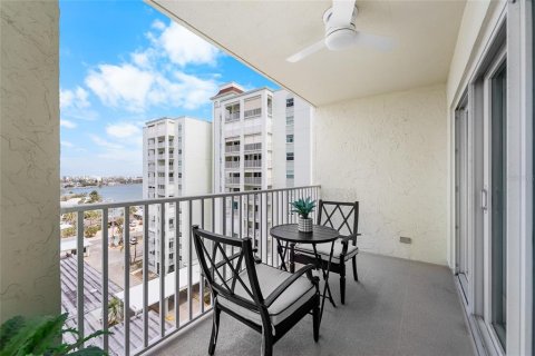 Condominio en venta en Saint Pete Beach, Florida, 1 dormitorio, 78.32 m2 № 1609420 - foto 13
