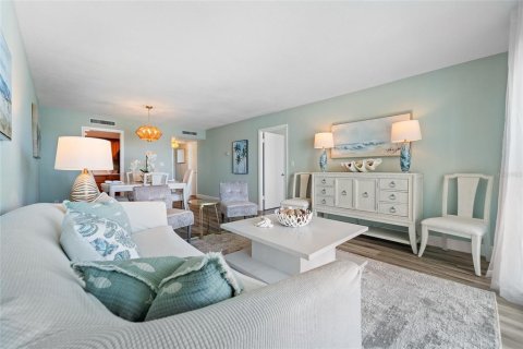 Condominio en venta en Saint Pete Beach, Florida, 1 dormitorio, 78.32 m2 № 1609420 - foto 27