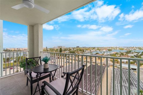 Condominio en venta en Saint Pete Beach, Florida, 1 dormitorio, 78.32 m2 № 1609420 - foto 14