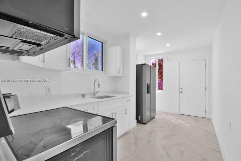 Apartment in Miami, Florida 3 bedrooms, 92.9 sq.m. № 1972780