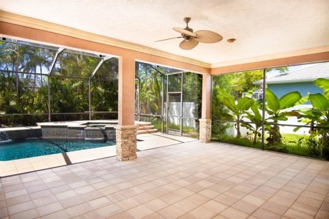 House in Ruskin, Florida 4 bedrooms, 237.37 sq.m. № 1870782 - photo 16