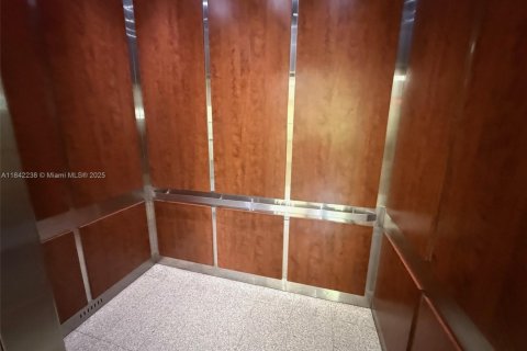 Copropriété à vendre à Sunny Isles Beach, Floride: 1 chambre, 59.46 m2 № 1857291 - photo 28